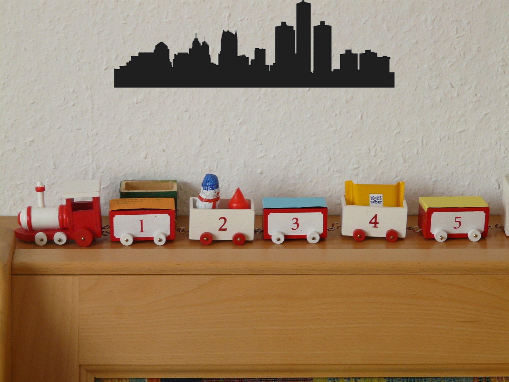 Cityscape Detroit Vinyl Decal Removable Matte Finish Skyline Decore for Indoor Walls